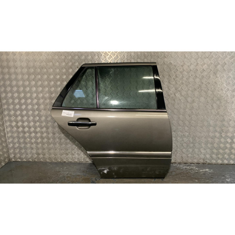 Porte arriere droit MERCEDES CLASSE C 202 Photo n°2