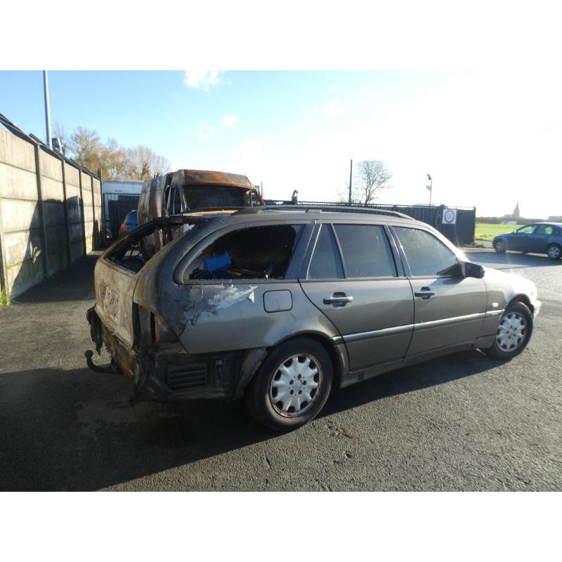 Porte arriere droit MERCEDES CLASSE C 202 Photo n°6
