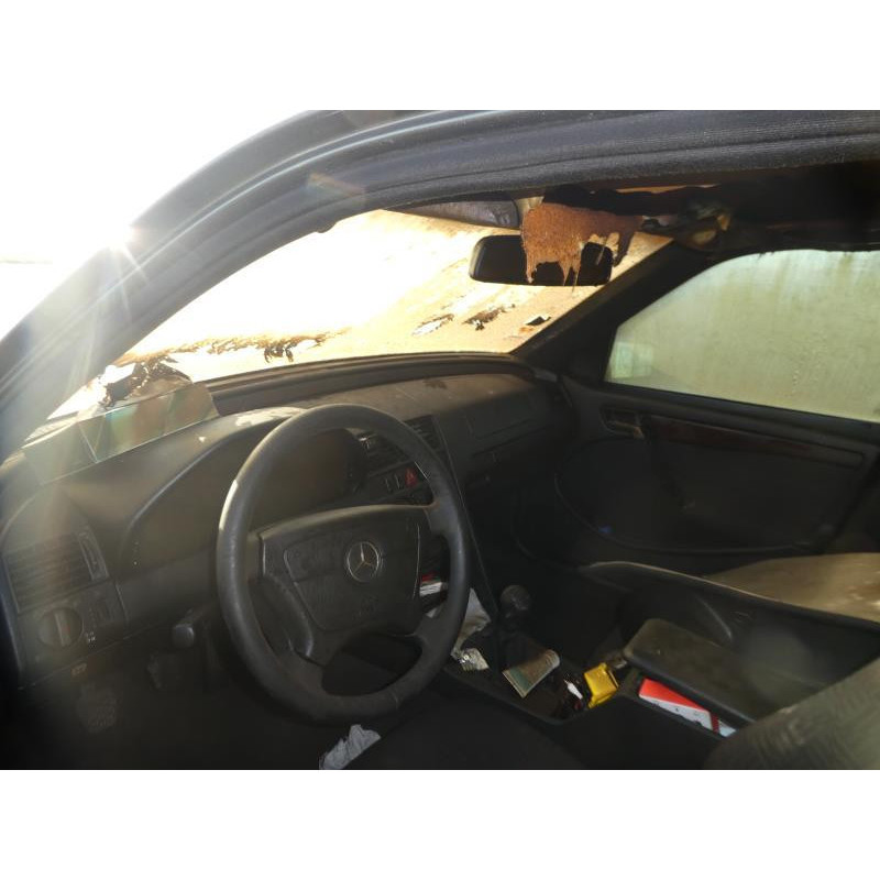 Porte arriere droit MERCEDES CLASSE C 202 Photo n°9