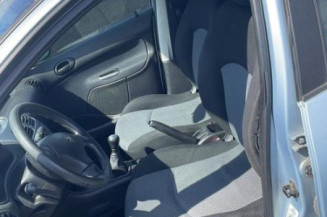 Pretensionneur de ceinture avant droit PEUGEOT 206