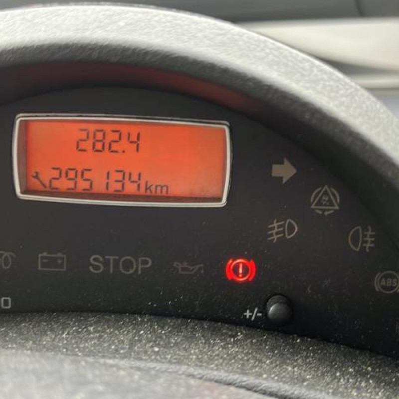 Compresseur clim PEUGEOT 807 Photo n°9