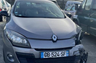 Pretensionneur de ceinture avant droit RENAULT MEGANE 3