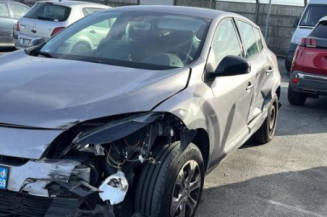 Pretensionneur de ceinture avant droit RENAULT MEGANE 3