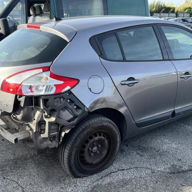 Pretensionneur de ceinture avant droit RENAULT MEGANE 3 Photo n°7
