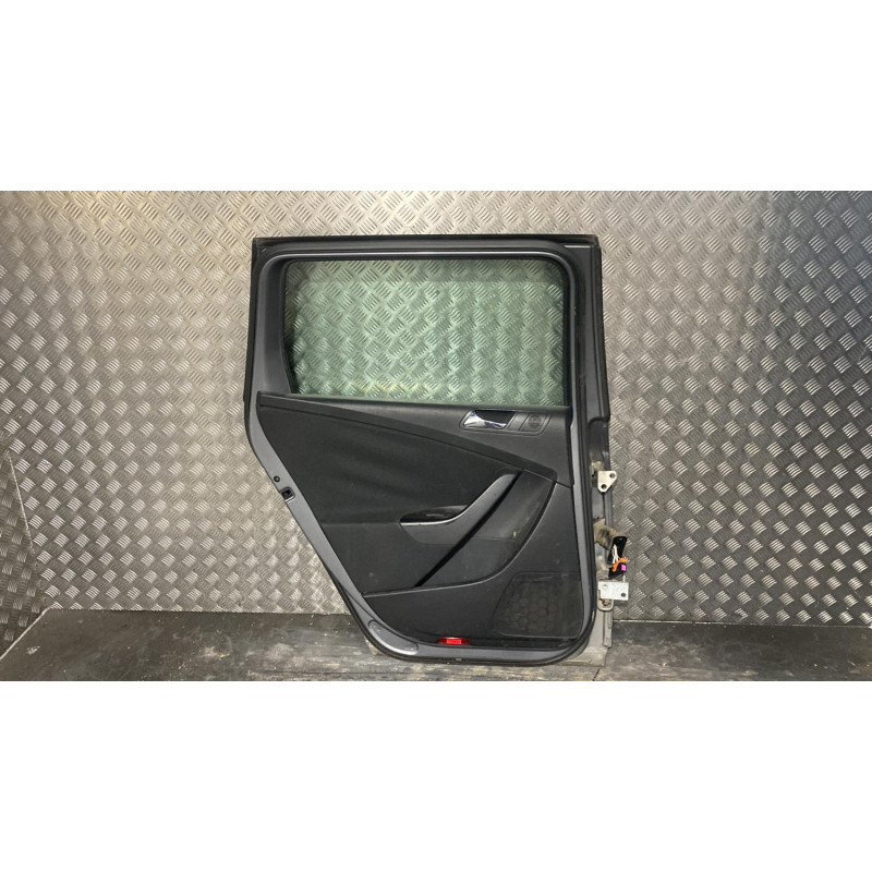 Porte arriere gauche VOLKSWAGEN PASSAT 5 Photo n°4