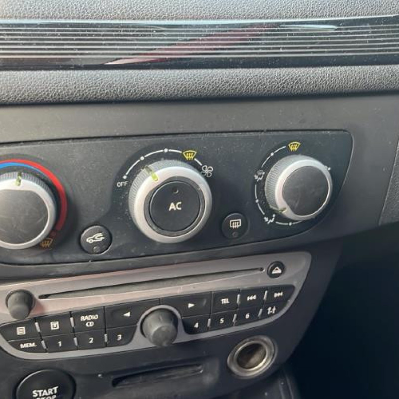 Pretensionneur de ceinture avant droit RENAULT MEGANE 3 Photo n°14