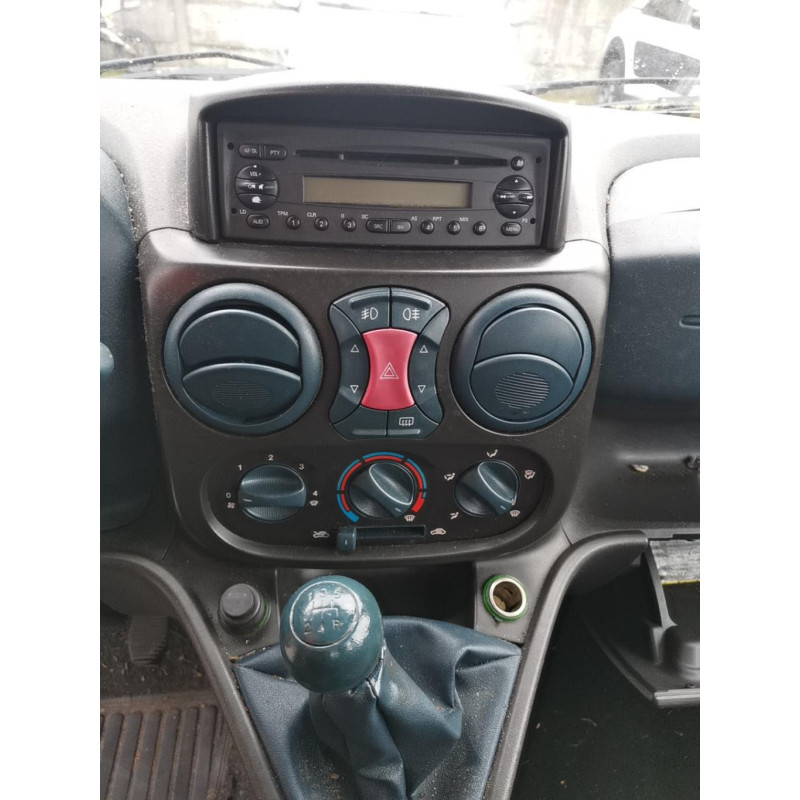 Porte avant droit FIAT DOBLO 1 Photo n°10
