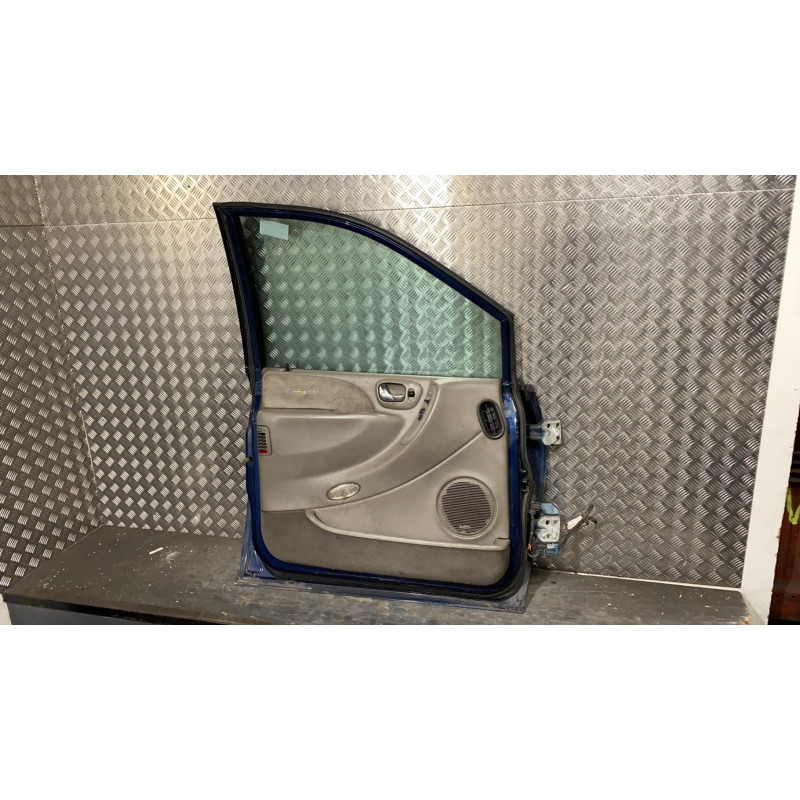 Porte avant gauche CHRYSLER GRAND VOYAGER 4 Photo n°3