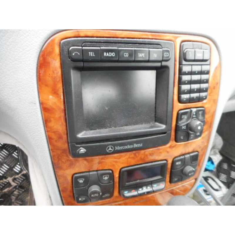 Porte avant gauche MERCEDES CLASSE S 220 Photo n°15