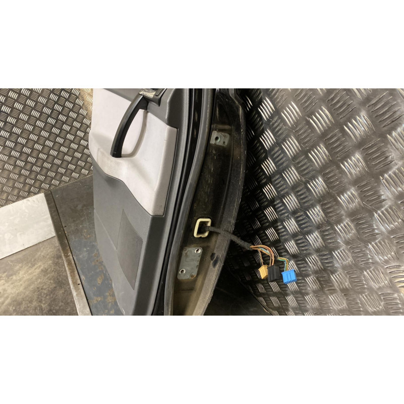 Porte arriere gauche VOLKSWAGEN POLO 4 Photo n°4