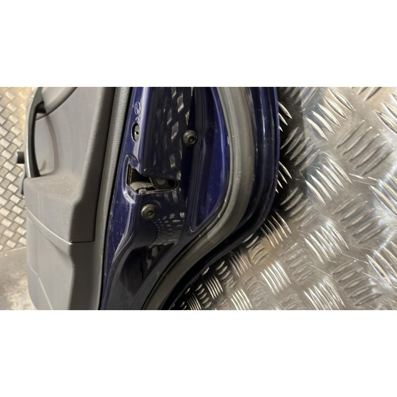 Porte arriere droit VOLKSWAGEN POLO 4 Photo n°1