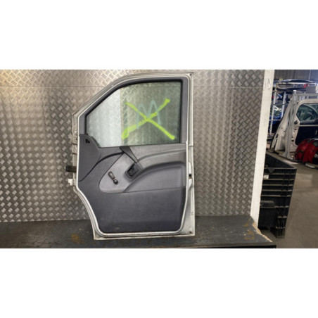 Porte avant droit MERCEDES VITO 638 Photo n°1