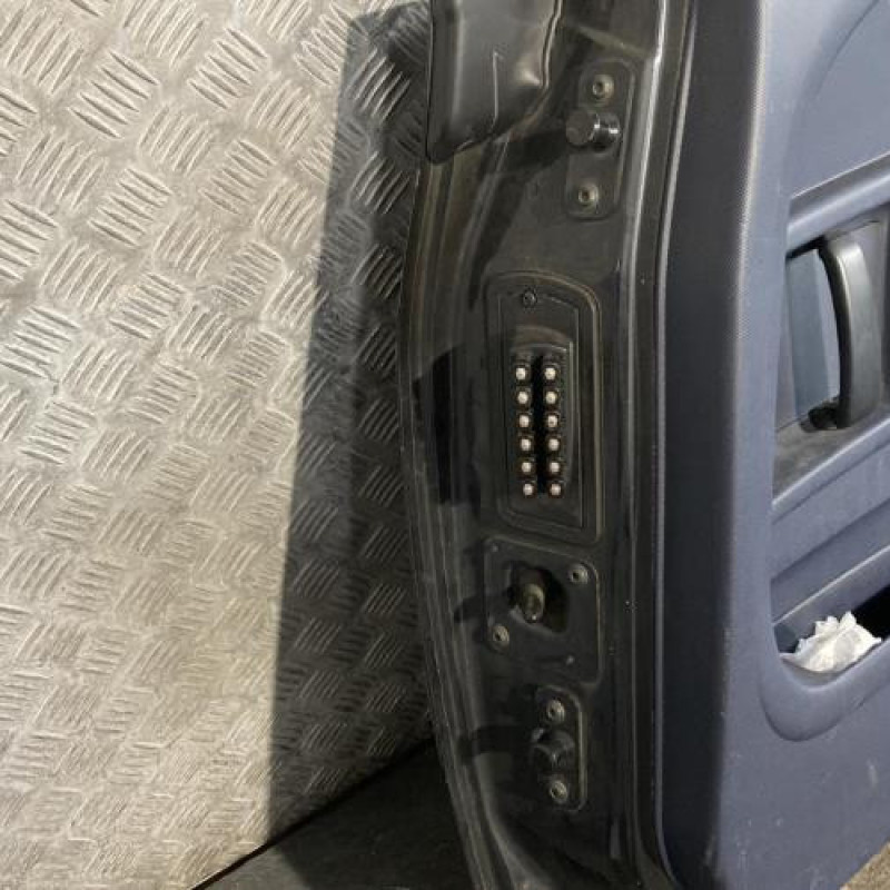Porte avant droit PEUGEOT 1007 Photo n°4