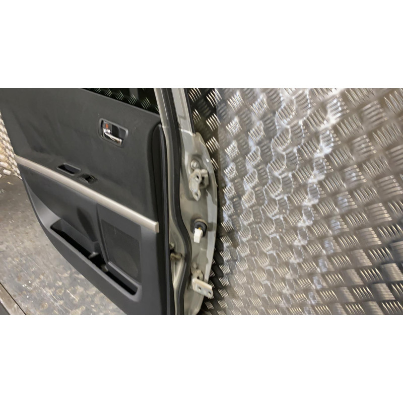 Porte arriere gauche TOYOTA COROLLA VERSO 2 Photo n°2