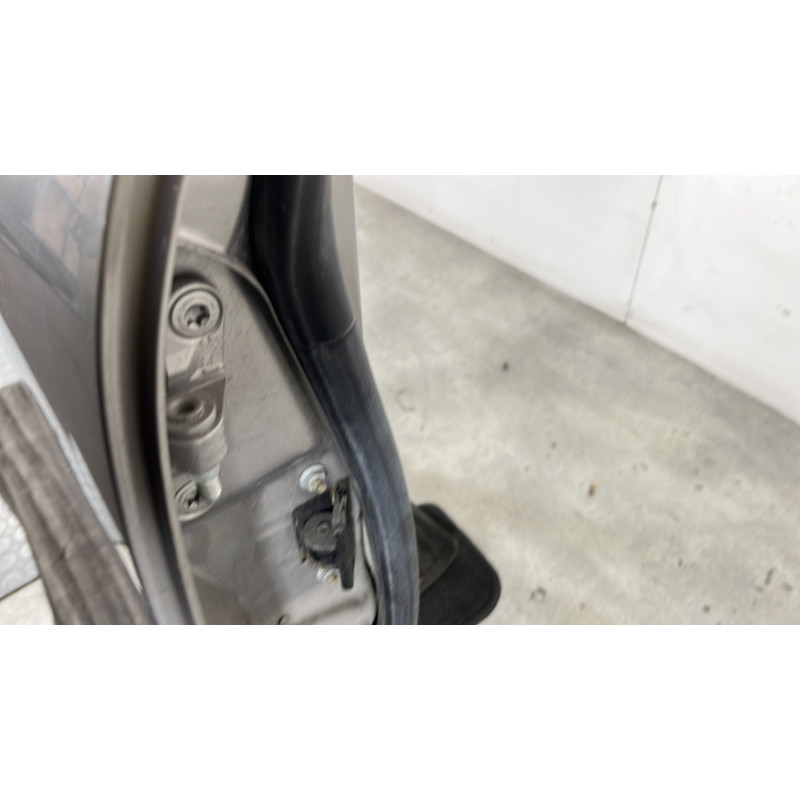 Porte arriere droit MERCEDES CLASSE C 203 Photo n°4