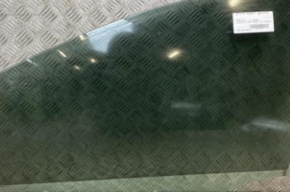 Vitre avant gauche MERCEDES CLASSE B 245 Photo n°1