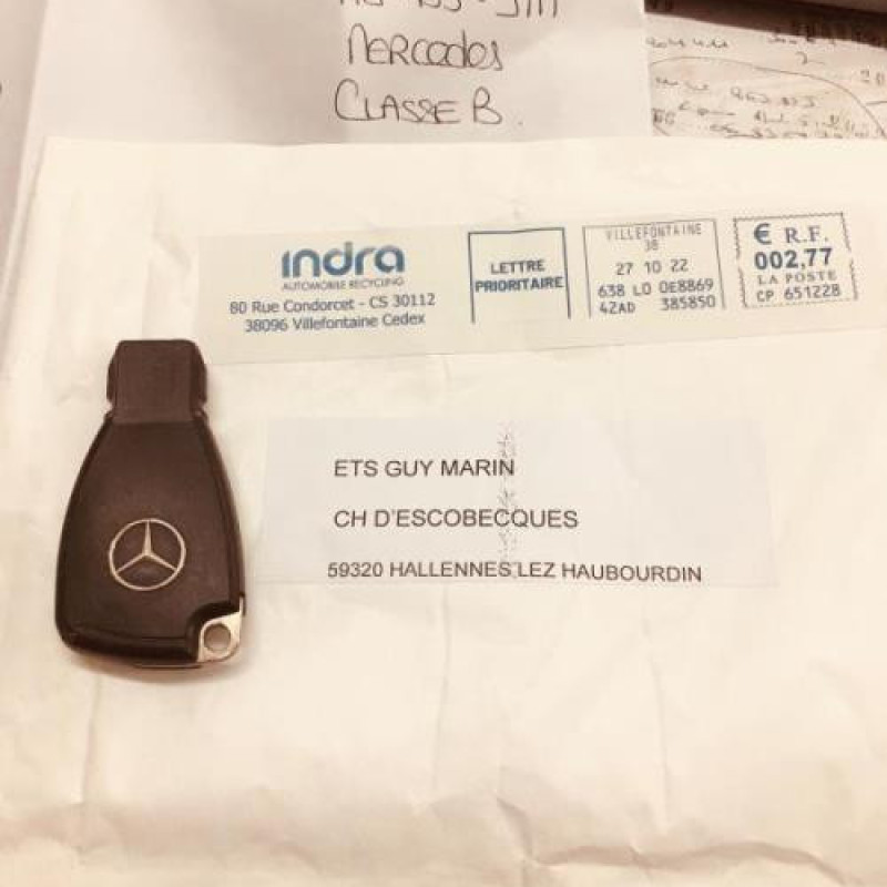 Pretensionneur de ceinture avant droit MERCEDES CLASSE B 245 Photo n°4