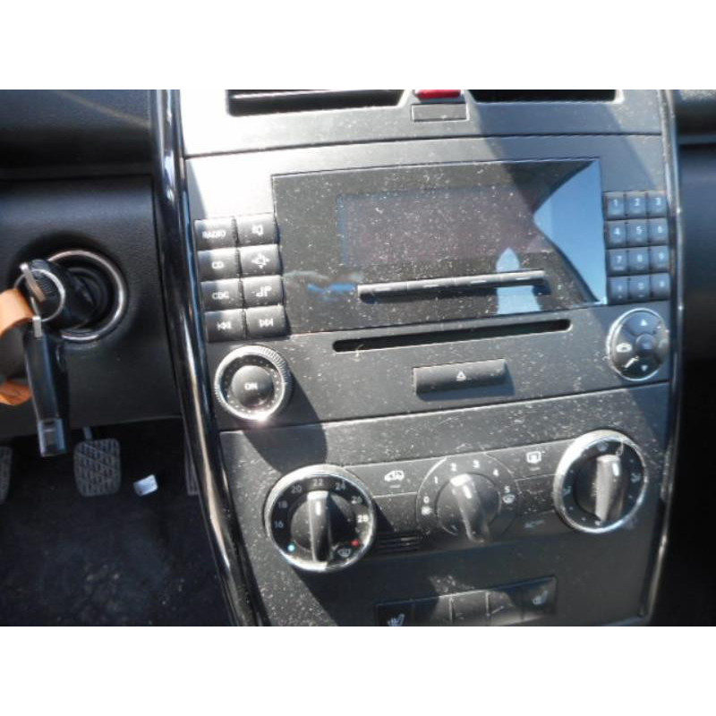 Porte arriere gauche MERCEDES CLASSE A 169 Photo n°12