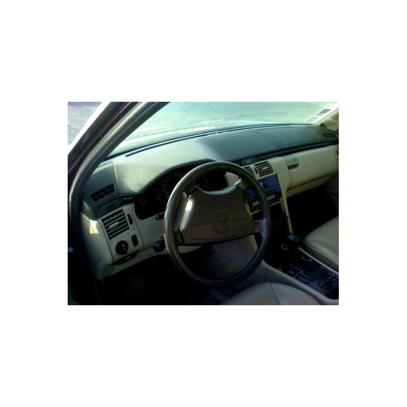Porte arriere droit MERCEDES CLASSE E 210 Photo n°3