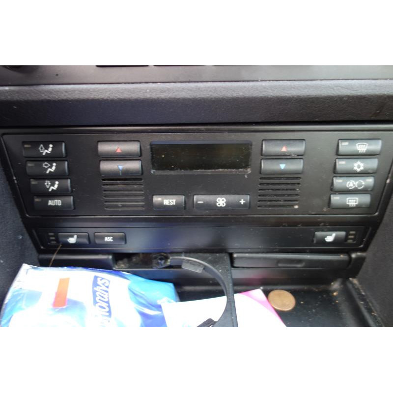 Porte avant droit BMW SERIE 5 E39 Photo n°9