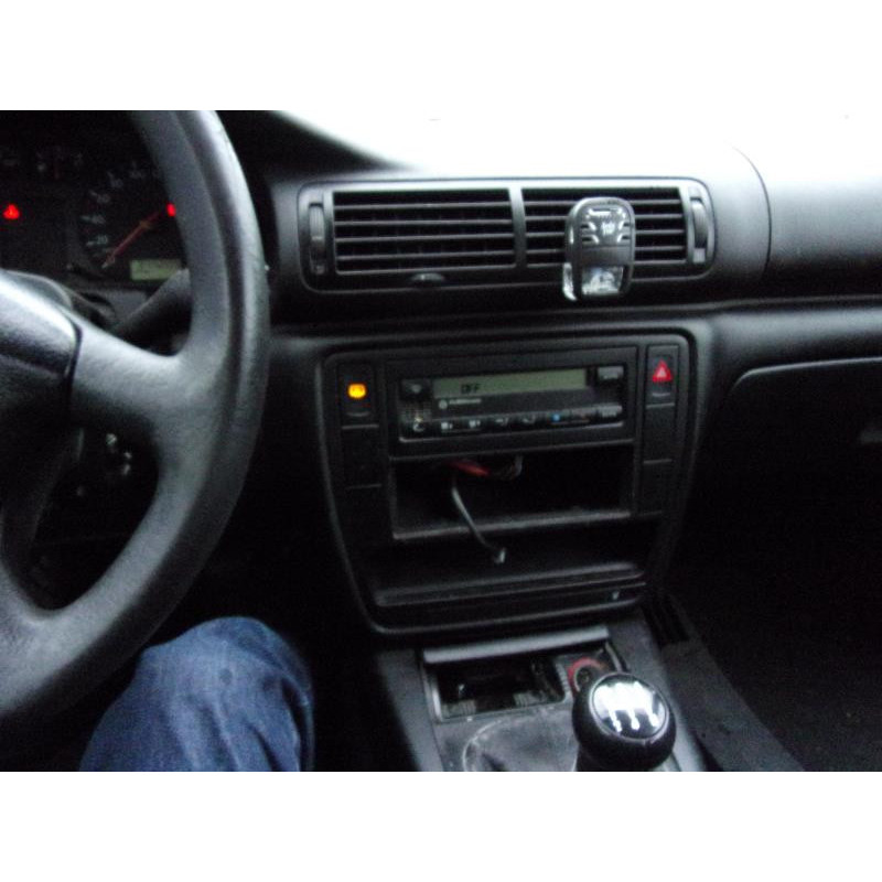 Porte arriere gauche VOLKSWAGEN PASSAT 4 Photo n°9