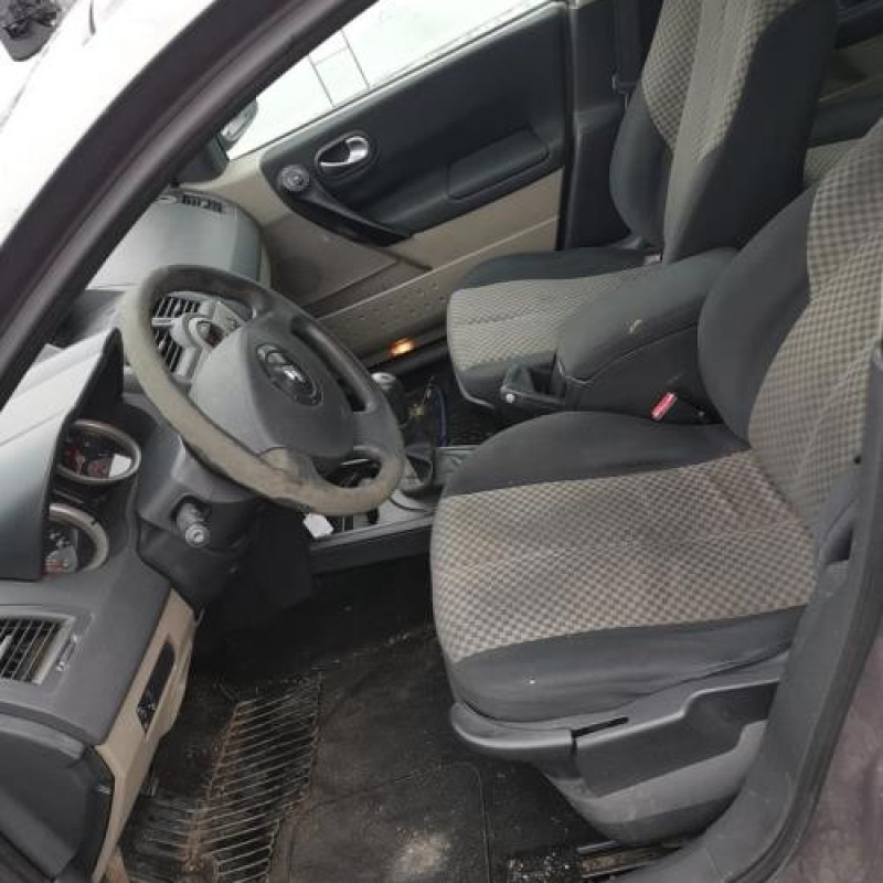Porte avant gauche RENAULT MEGANE 2 Photo n°12