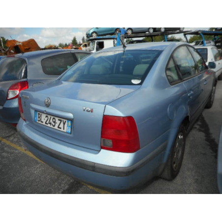 Porte arriere gauche VOLKSWAGEN PASSAT 4