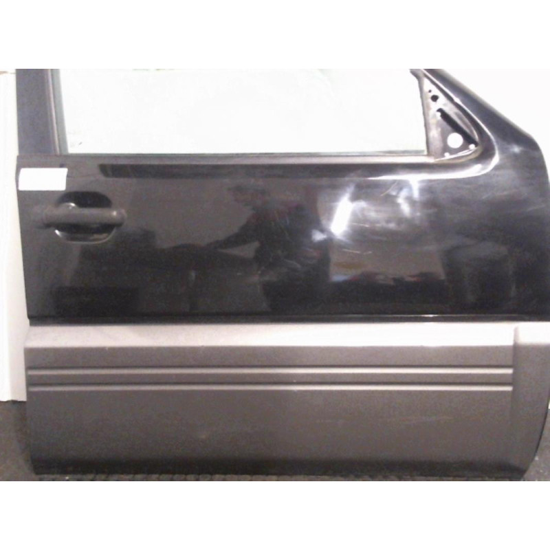 Porte avant droit NISSAN TERRANO 2 Photo n°2