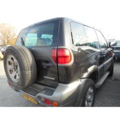 Porte avant droit NISSAN TERRANO 2