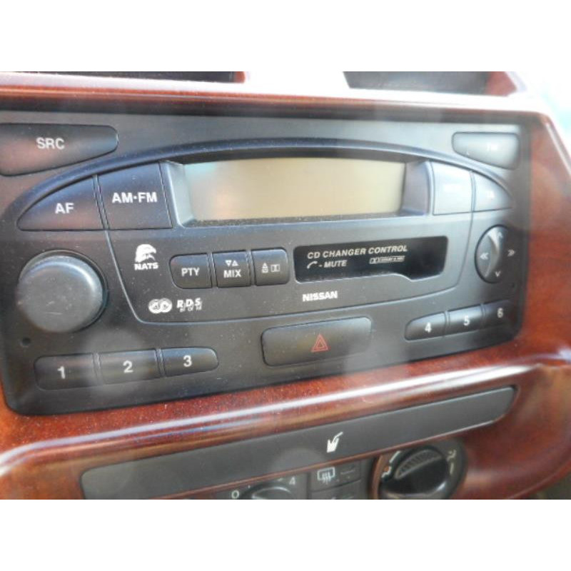 Porte avant droit NISSAN TERRANO 2 Photo n°10