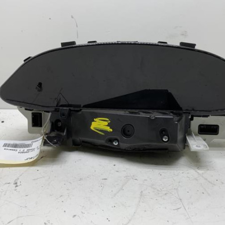 Compteur TOYOTA YARIS 2 Photo n°1