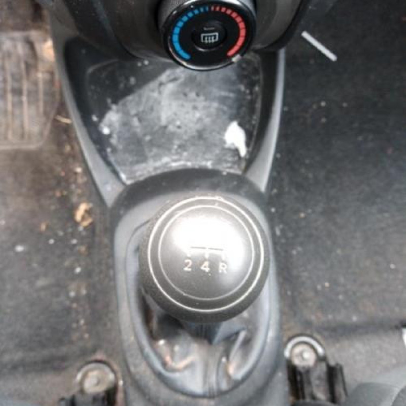 Compteur TOYOTA YARIS 2 Photo n°10