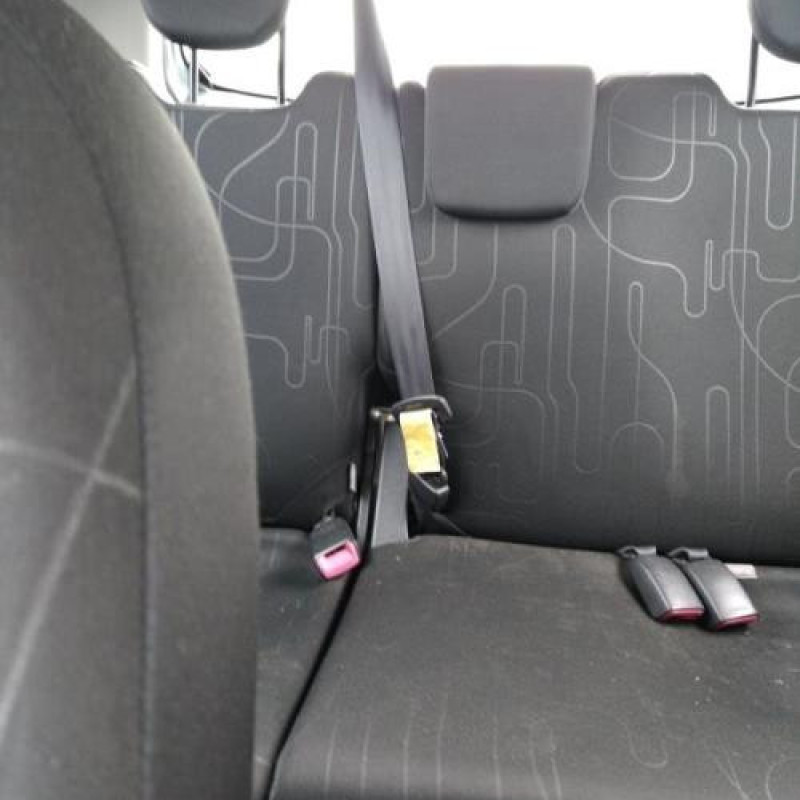 Compteur TOYOTA YARIS 2 Photo n°14