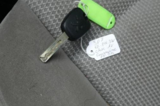 Serrure avant droit PEUGEOT 307