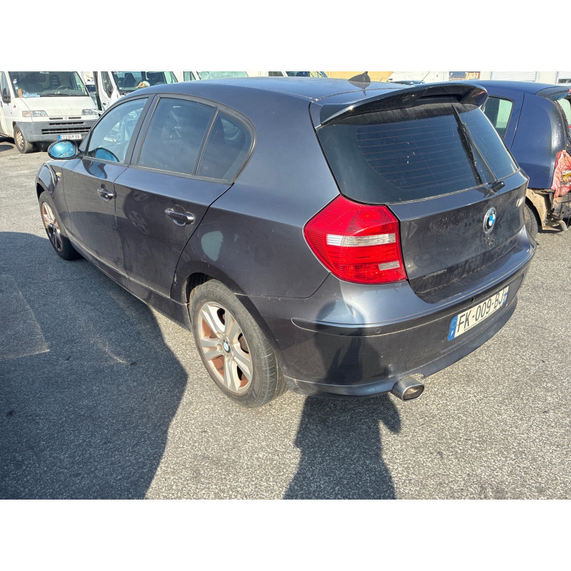 BMW SERIE 1 E87 PHASE 2 118d 2.0D - 16V TURBO Photo n°3