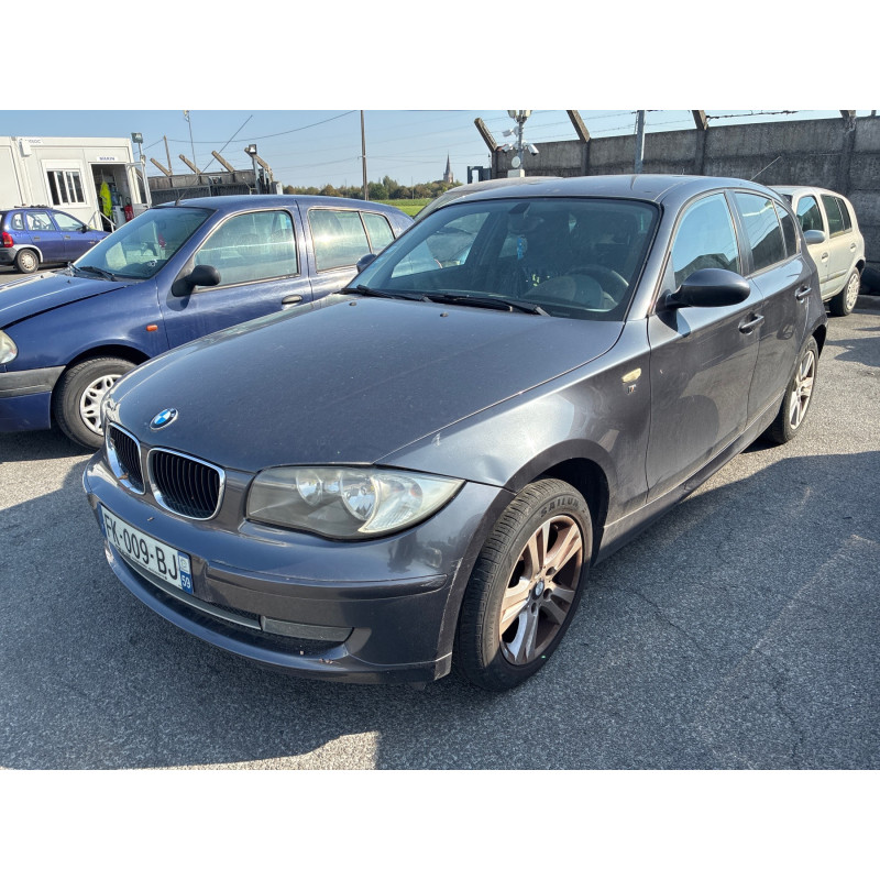 BMW SERIE 1 E87 PHASE 2 118d 2.0D - 16V TURBO Photo n°5
