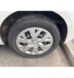 TOYOTA YARIS 3 PHASE 3 1.0i - 12V