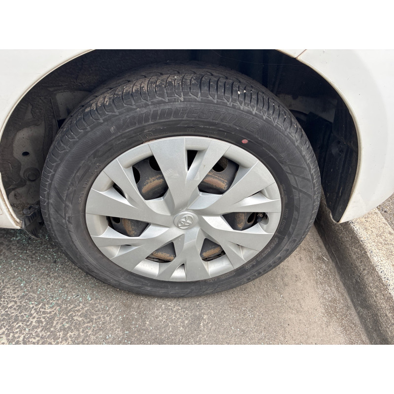 TOYOTA YARIS 3 PHASE 3 1.0i - 12V Photo n°12