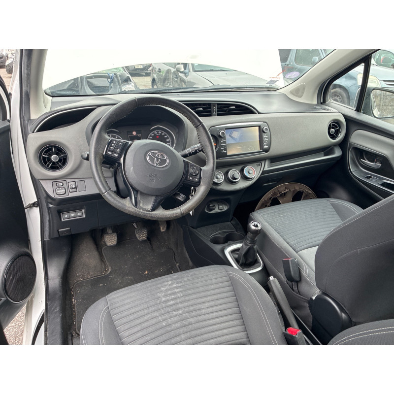 TOYOTA YARIS 3 PHASE 3 1.0i - 12V Photo n°14