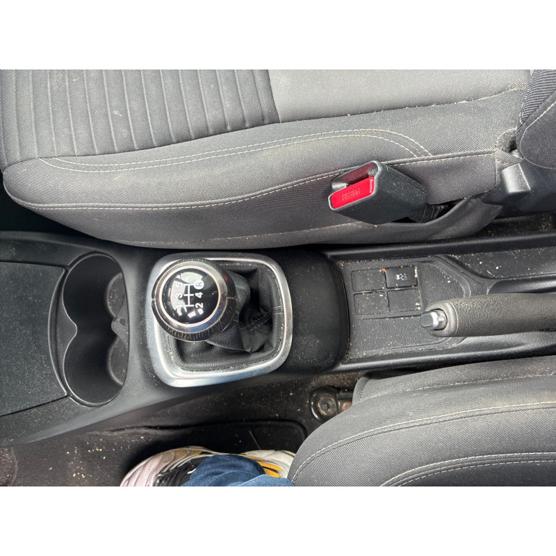 TOYOTA YARIS 3 PHASE 3 1.0i - 12V Photo n°19