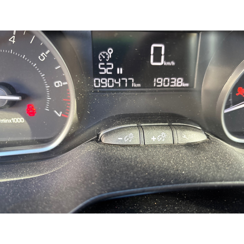 PEUGEOT 208 1 PHASE 2 1.2 VTI - 12V Photo n°5