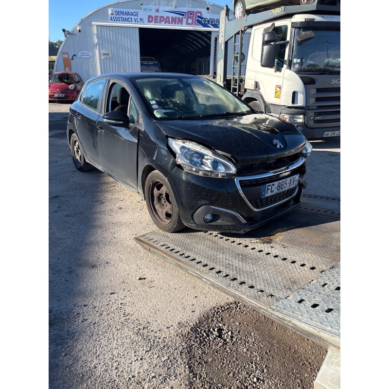 PEUGEOT 208 1 PHASE 2 1.2 VTI - 12V Photo n°8