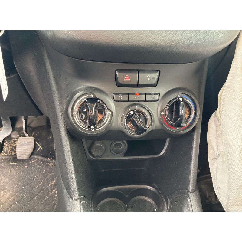 PEUGEOT 208 1 PHASE 2 1.2 VTI - 12V Photo n°29
