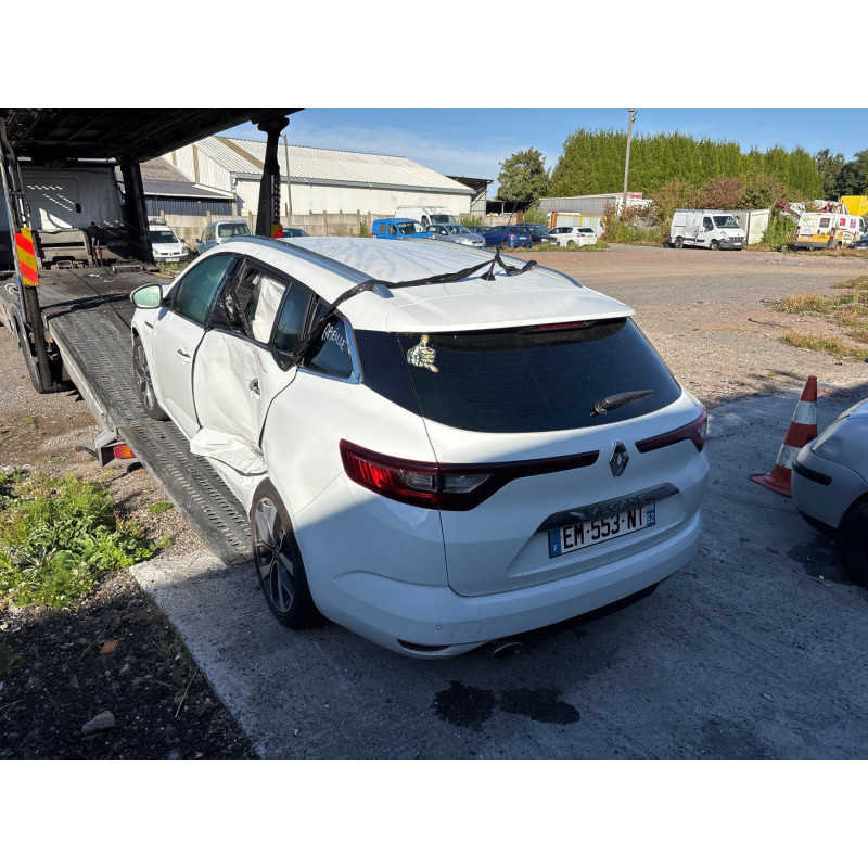RENAULT MEGANE 4 PHASE 1 BREAK 1.5 BLUE DCI - 8V TURBO Photo n°3