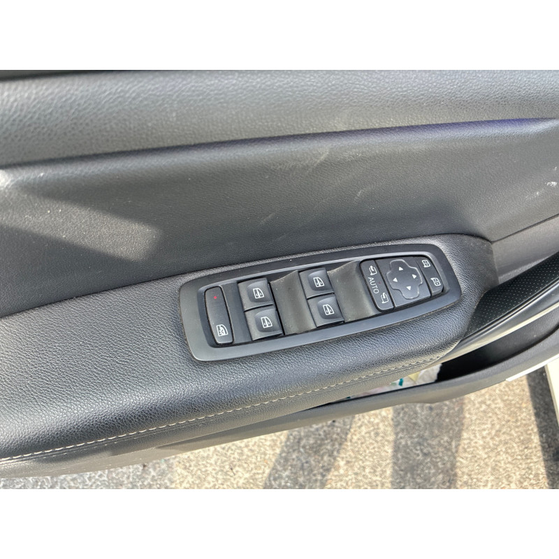 RENAULT MEGANE 4 PHASE 1 BREAK 1.5 BLUE DCI - 8V TURBO Photo n°13