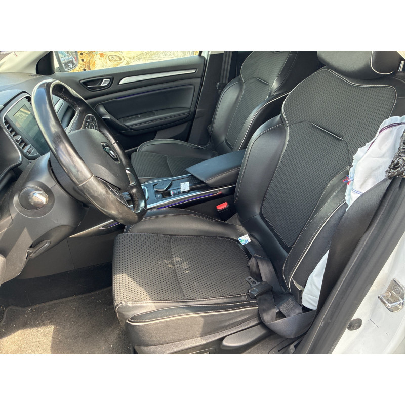 RENAULT MEGANE 4 PHASE 1 BREAK 1.5 BLUE DCI - 8V TURBO Photo n°14