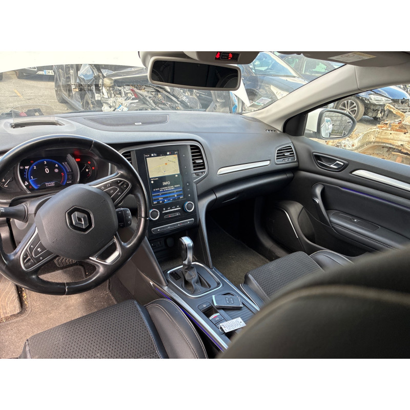RENAULT MEGANE 4 PHASE 1 BREAK 1.5 BLUE DCI - 8V TURBO Photo n°20