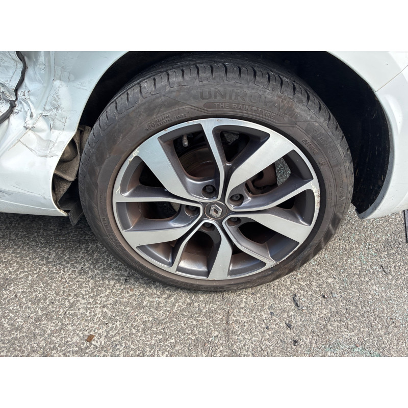 RENAULT MEGANE 4 PHASE 1 BREAK 1.5 BLUE DCI - 8V TURBO Photo n°21