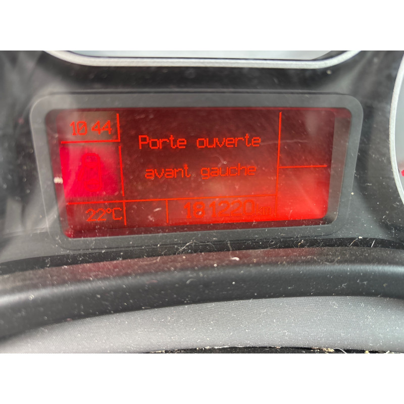 FIAT 500L LIVING PHASE 1 0.9i - 8V TURBO TWINAIR Photo n°6