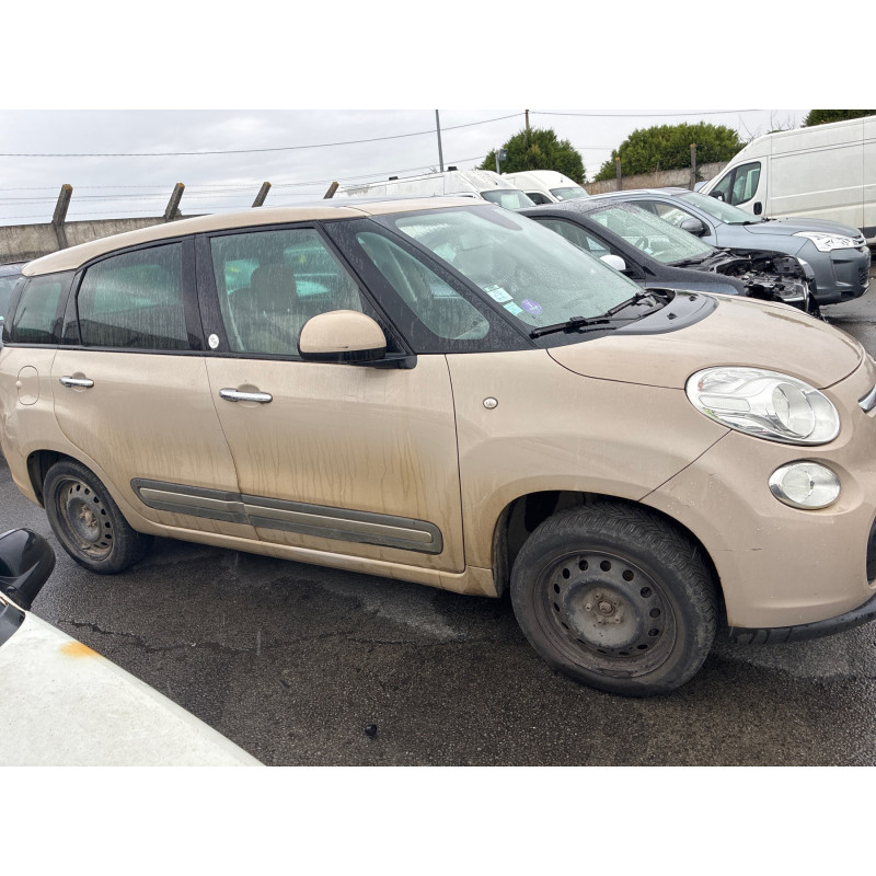 FIAT 500L LIVING PHASE 1 0.9i - 8V TURBO TWINAIR Photo n°7